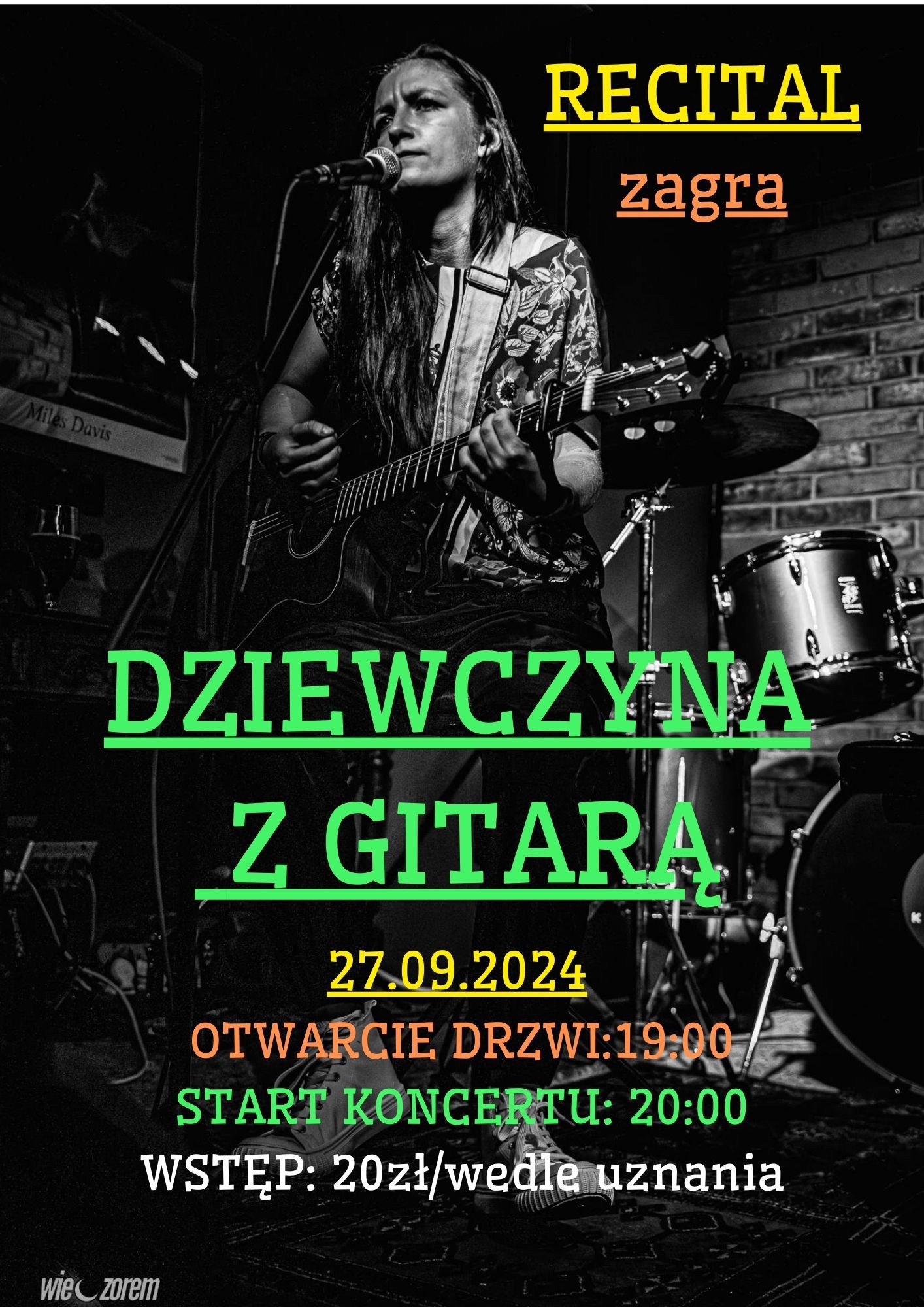 Dziewczyna z Gitarą w Kameleon Klub